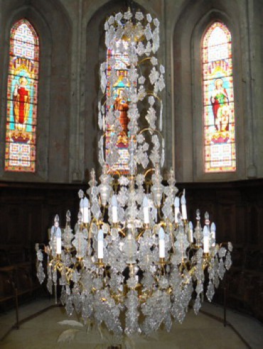 Restauration lustre à pampilles - Eglise de Saint-Antoine-l'Abbaye (38)
