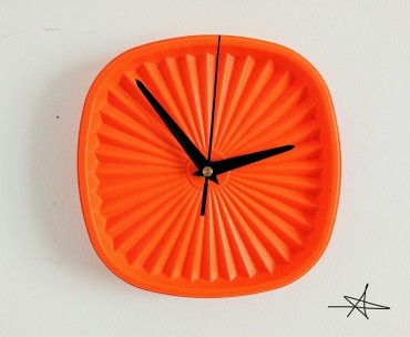 Horloge Tupperware