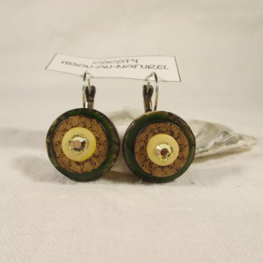 Boucles en coco vert émaillé et coco naturel, bois et cristal de swarovski jonquille