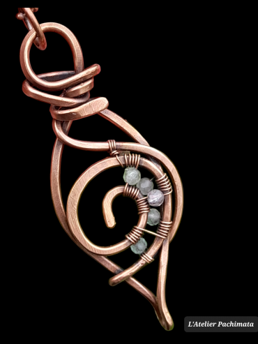 Pendentif Fluorite - Wire wrapping.png