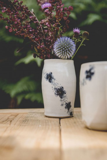 vase fleurs bleues